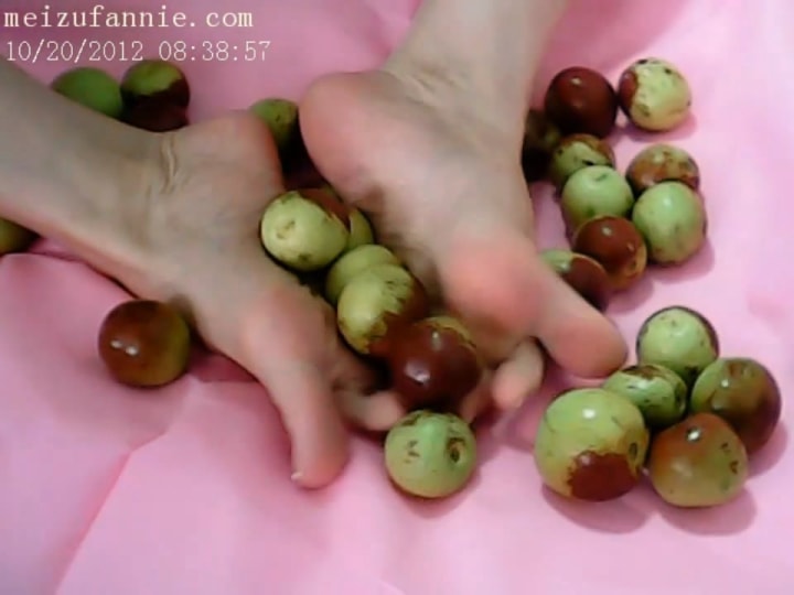 013-Fannie芬妮美足园 玉足嫩脚VK视频