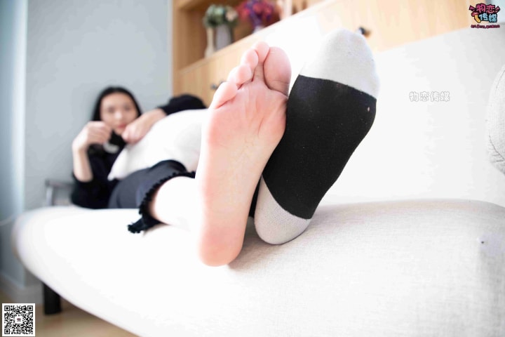 物恋传媒 No.095 小雨足恋美脚、玉足视频 45P+1V