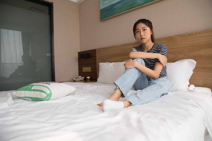 物恋传媒美脚171初中生穿白色袜子足秀30P+1V