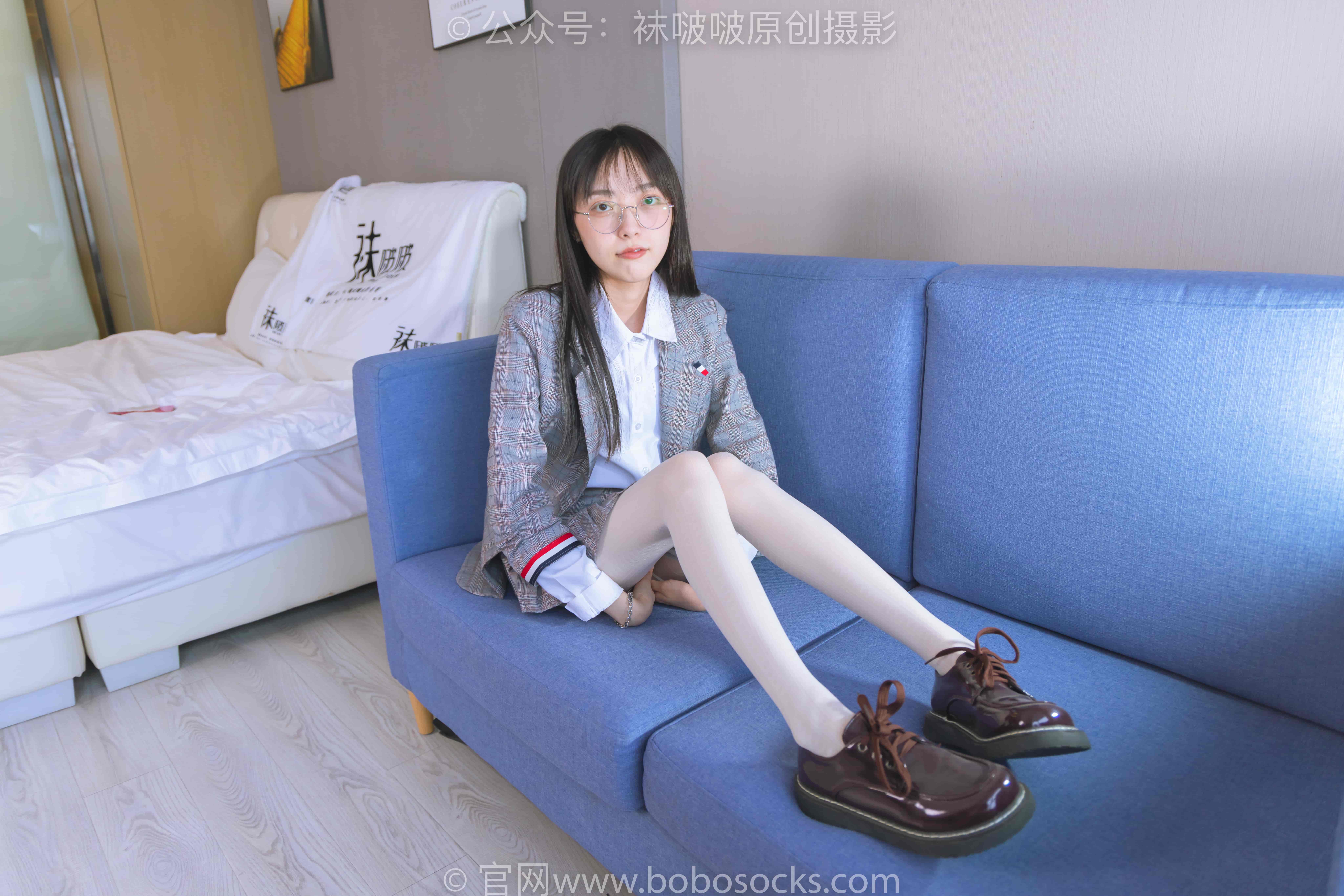 袜啵啵稚予完整视频NO.202 稚予-白色蕾丝玉足美脚27P+1V