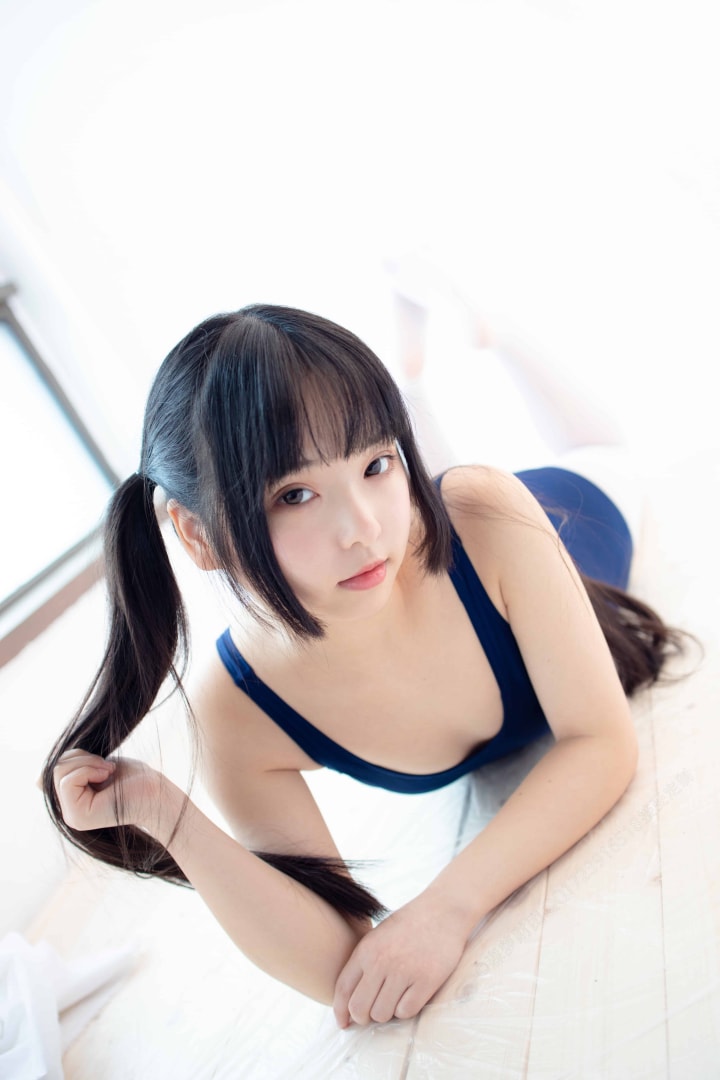 森萝财团足控丝袜脚福利X-048白丝美脚踩鸡蛋 94P+1V