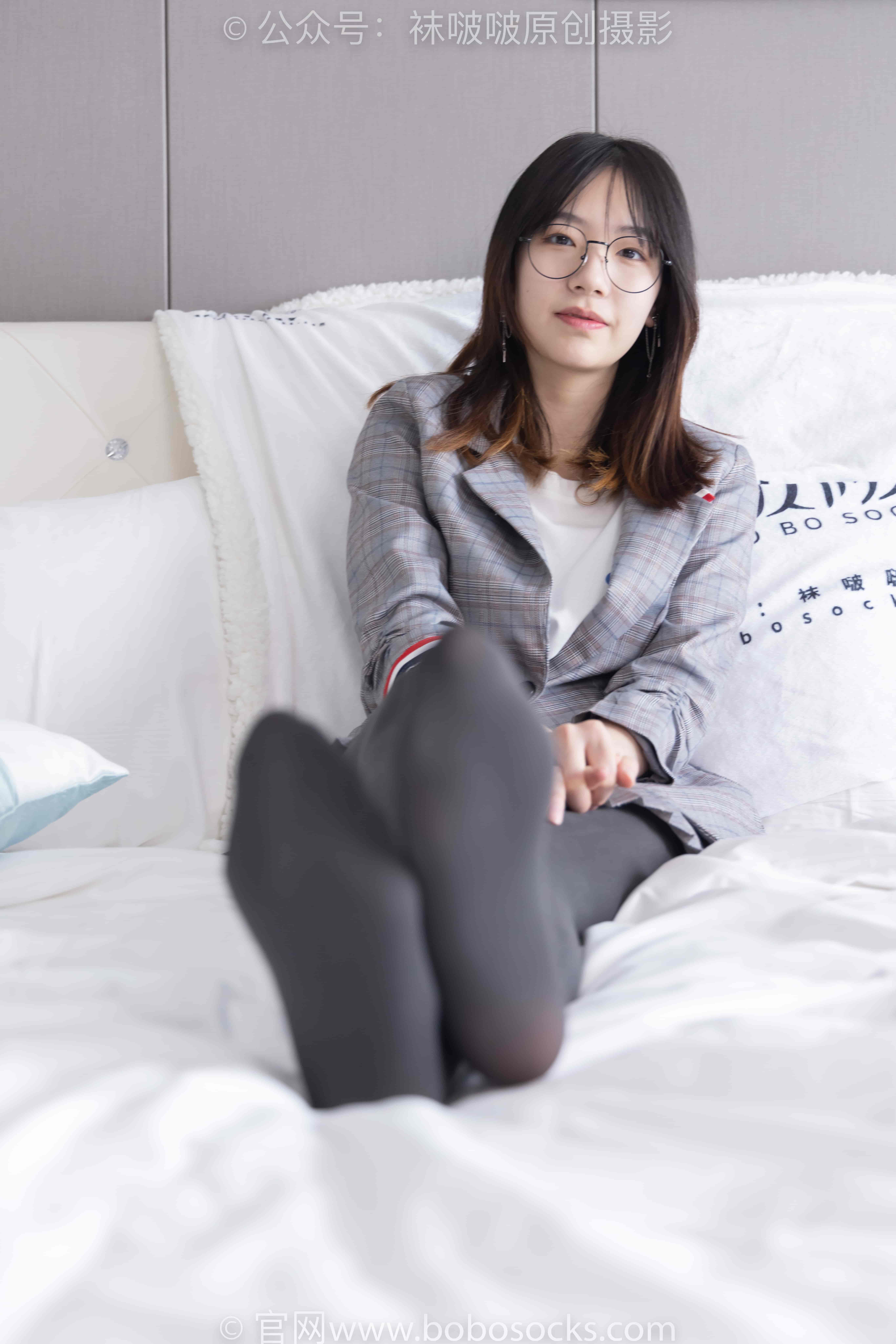 [BoBoSocks袜啵啵]NO.210 小甜豆-皮鞋、厚灰丝、ol装 24P+1V