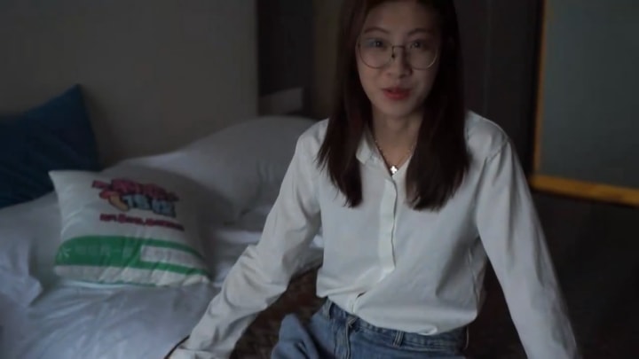 物恋传媒美脚236萝莉丝袜高跟脚控视频